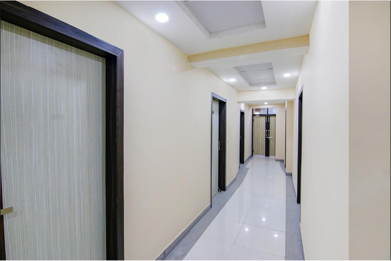 Fabhotel Ashok Vihar - Nr North Campus, Delhi University New Delhi Eksteriør bilde