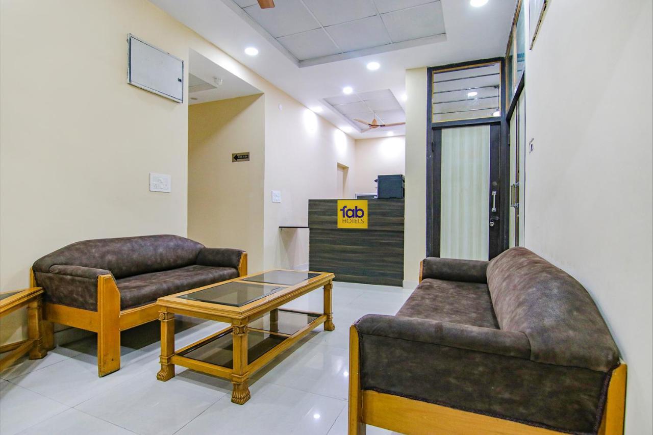 Fabhotel Ashok Vihar - Nr North Campus, Delhi University New Delhi Eksteriør bilde